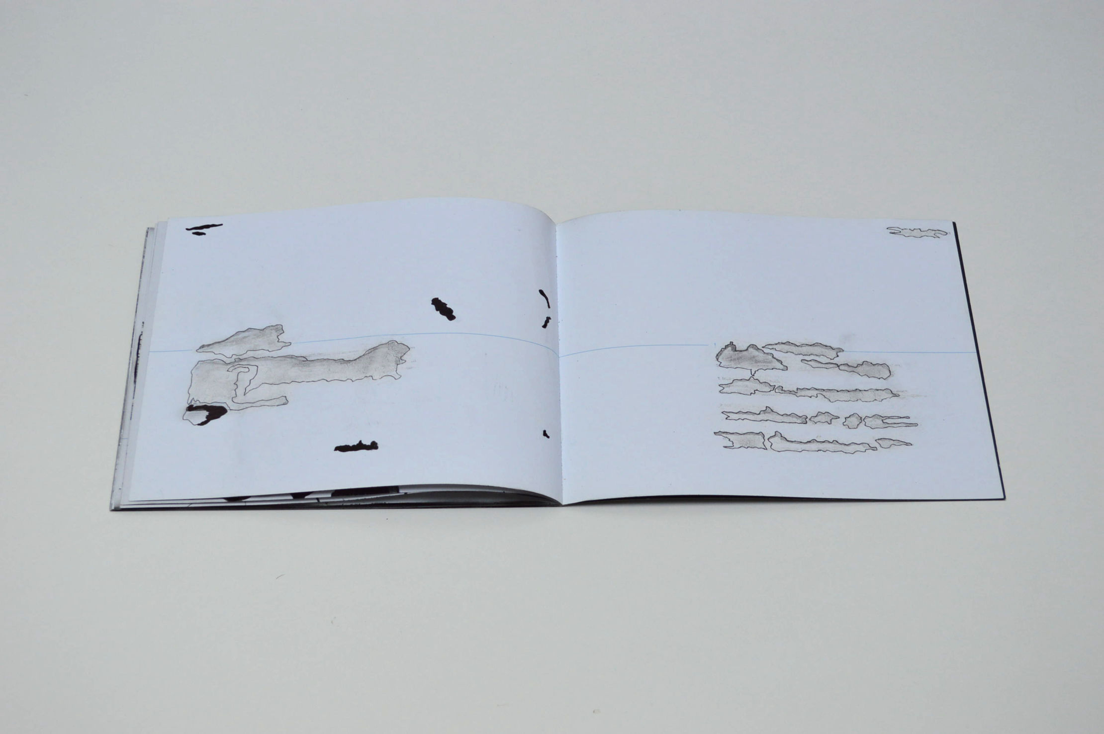 Alles ist Schnell Vergessen Artist Book by Arnaldo Drés González Visual Artist